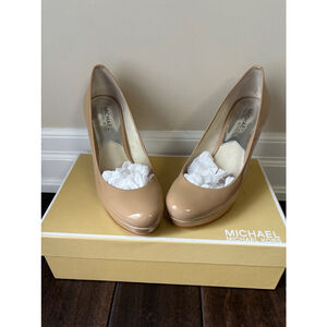 Women's Michael Kors Heels, Nude, Size 6.5M